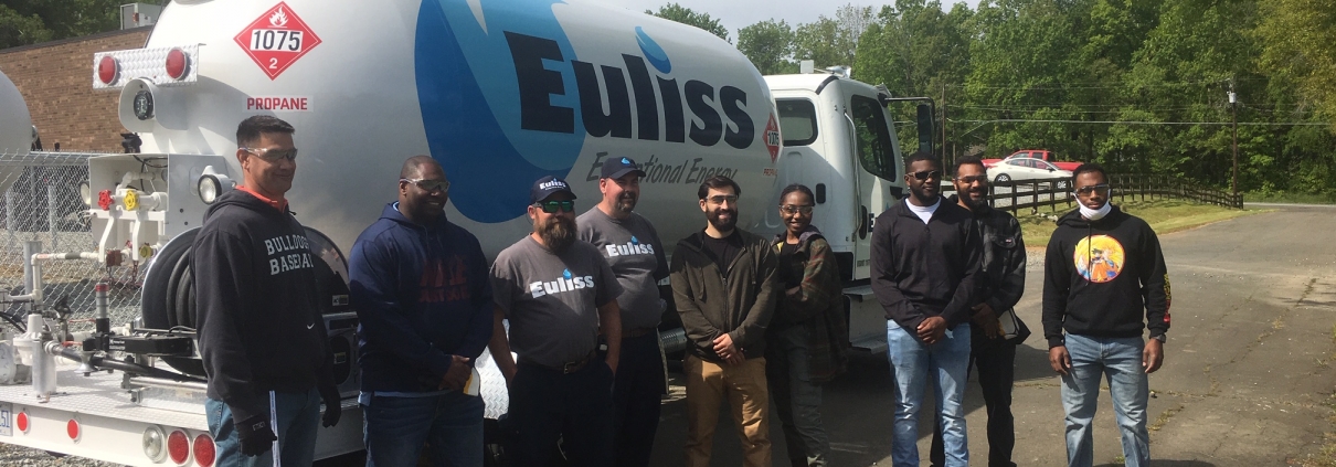 Euliss Propane with students at NC-TEC